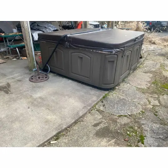 Hot tub removal services across the Tri-Cities. This hot tub removal was done right here in Johnson City, TN. Tony's Tri-Cities Junk Removal offers full hot tub hauling, moving, demo, and removal services.